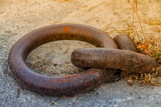 steel ring, anchoring, technology, fastening, metal, rust, attach, bracket, eyelet, rings, assembly technology, industry, shipping, path. A storage systems checklist: anchoring, part counts and the annual re-check